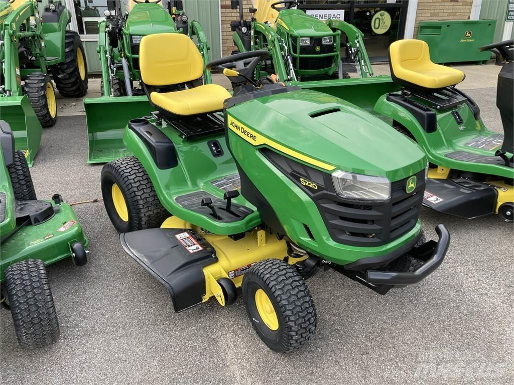 John Deere S220 Micro tracteur