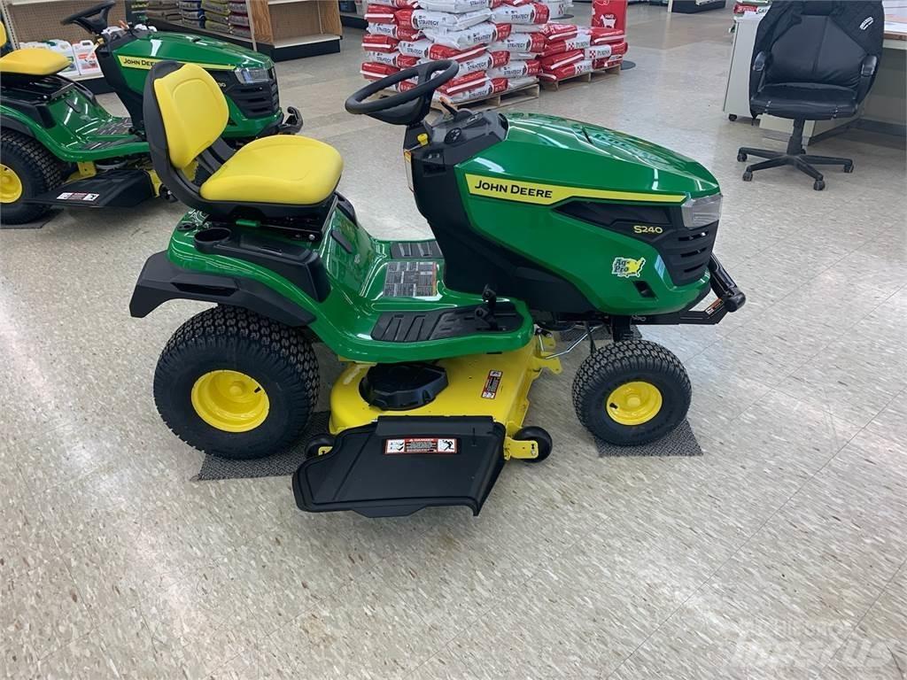 John Deere S240 Micro tracteur