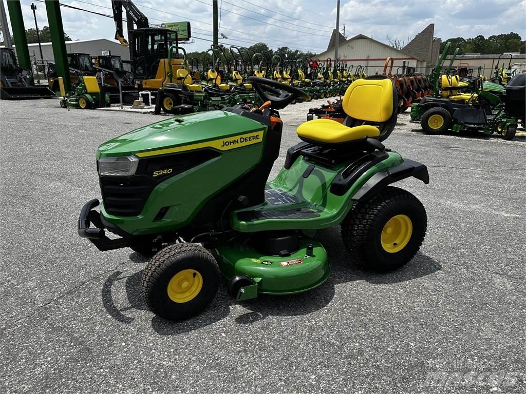 John Deere S240 Micro tracteur