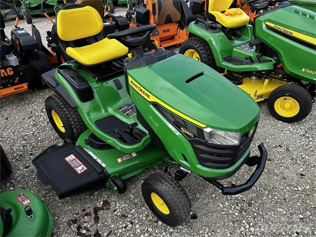 John Deere S240 Micro tracteur