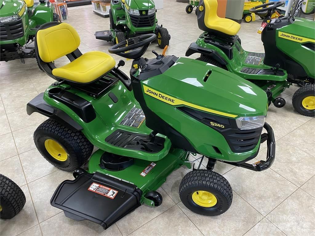 John Deere S240 Micro tracteur