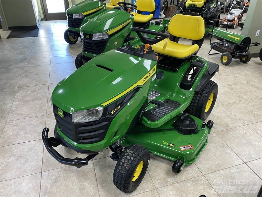 John Deere S240 Micro tracteur