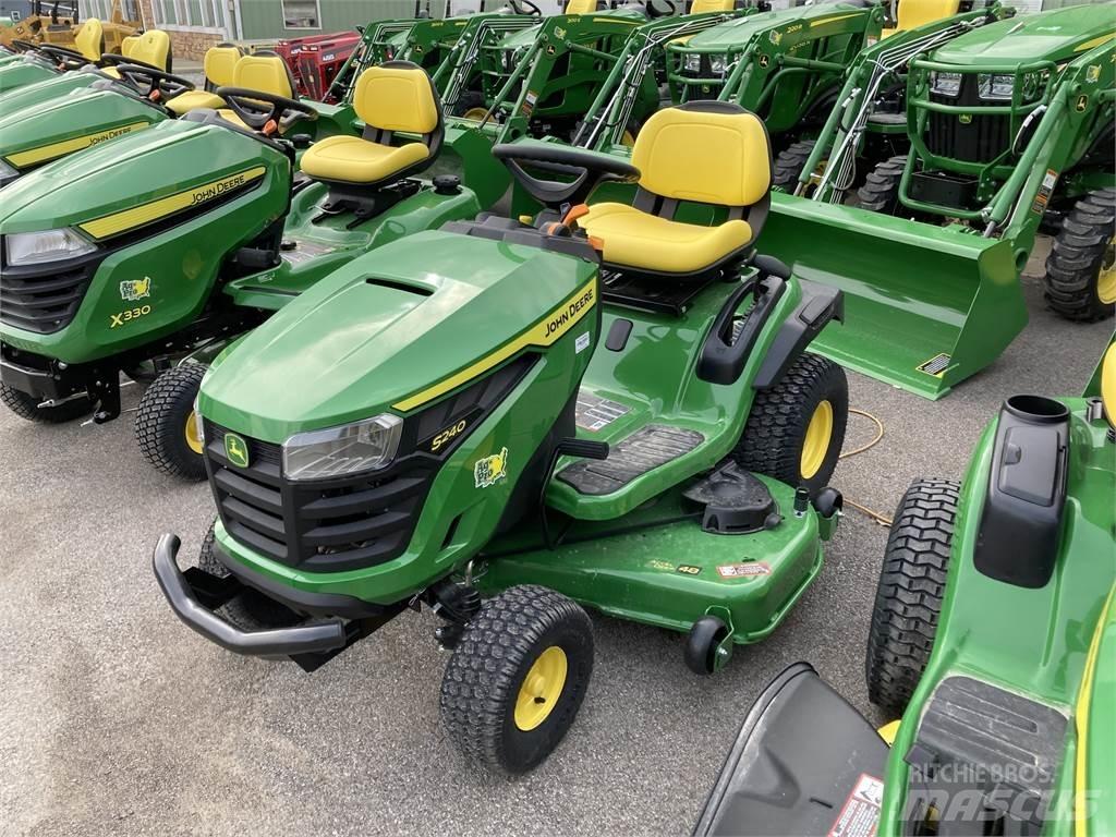 John Deere S240 Micro tracteur