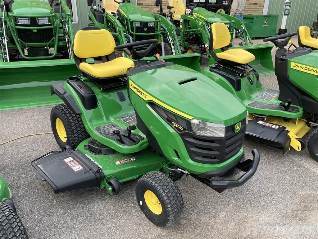 John Deere S240 Micro tracteur