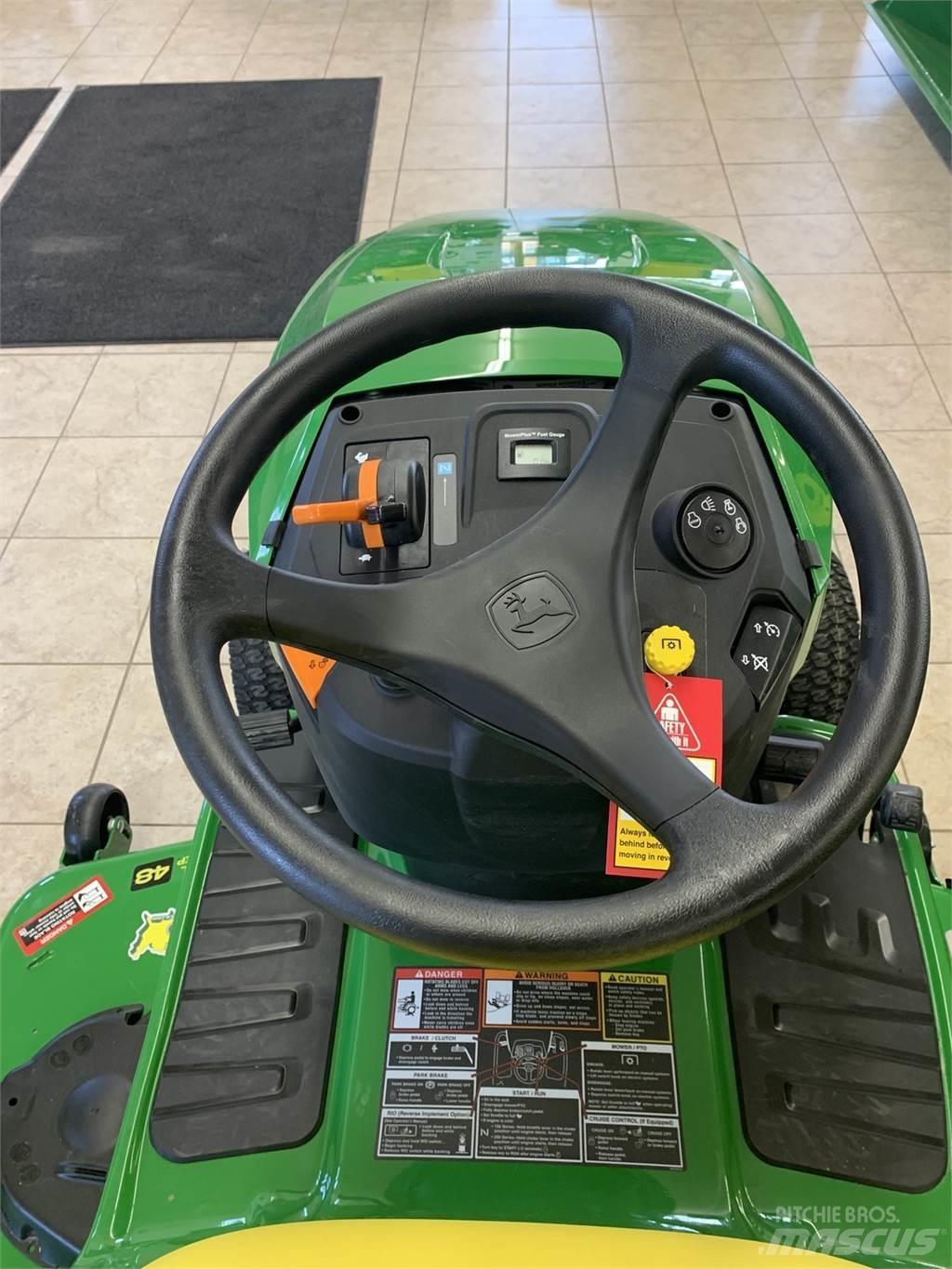 John Deere S240 Micro tracteur