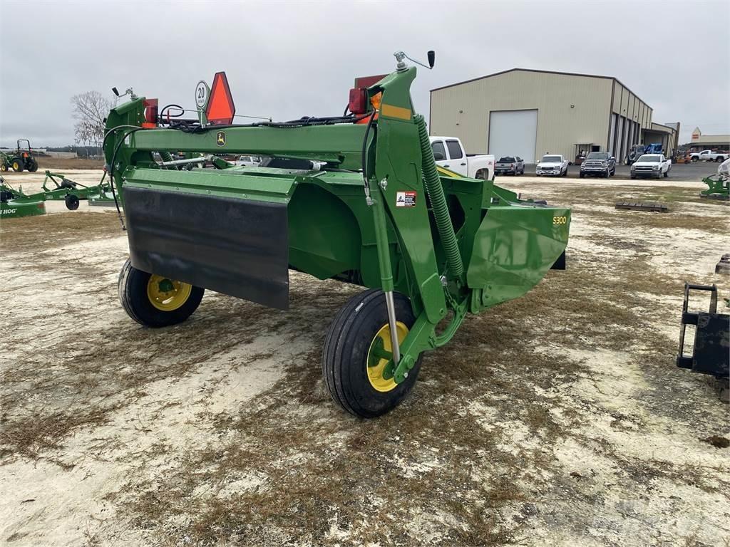 John Deere S300 Faucheuse-conditionneuse
