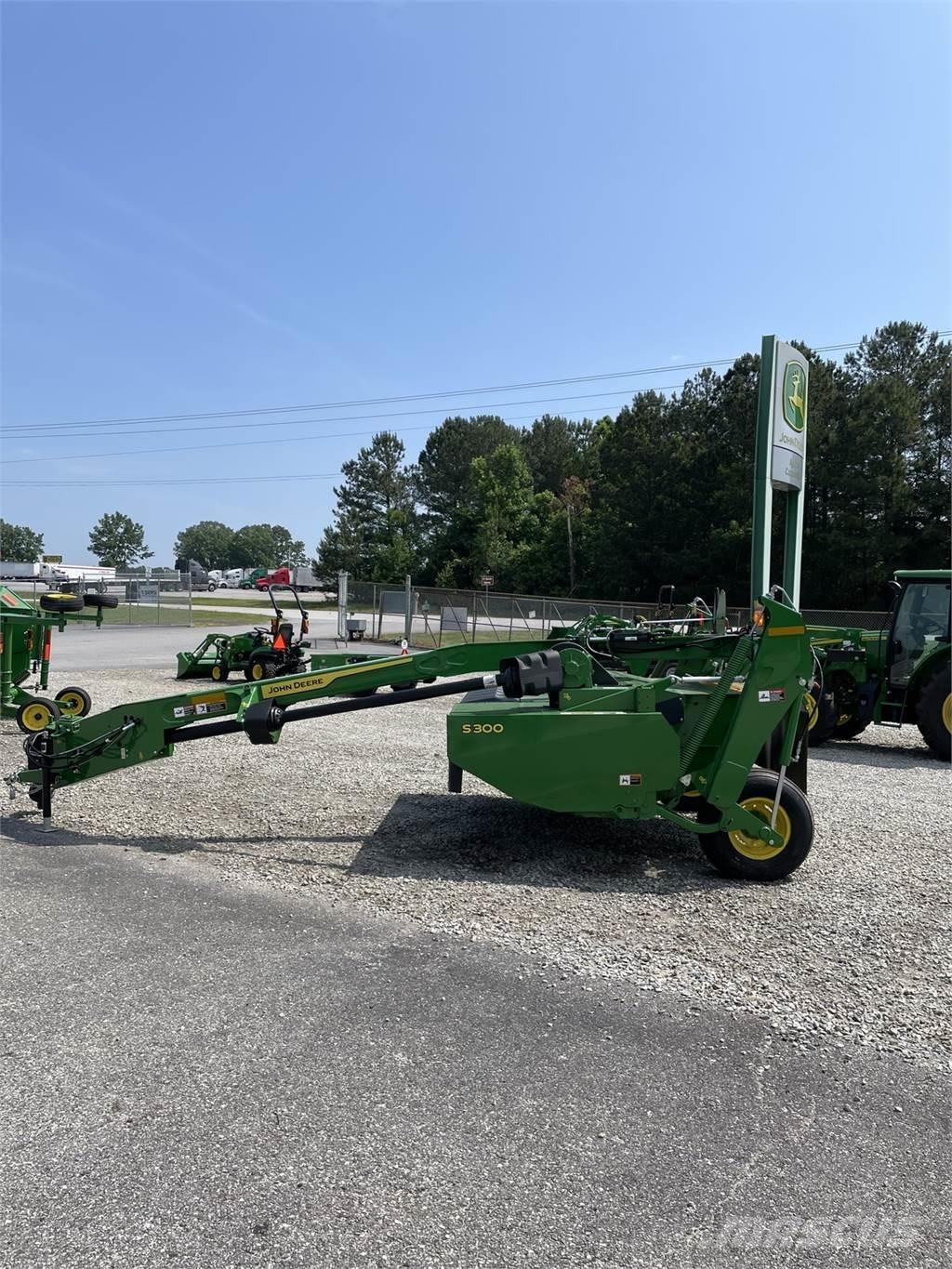 John Deere S300 Faucheuse-conditionneuse