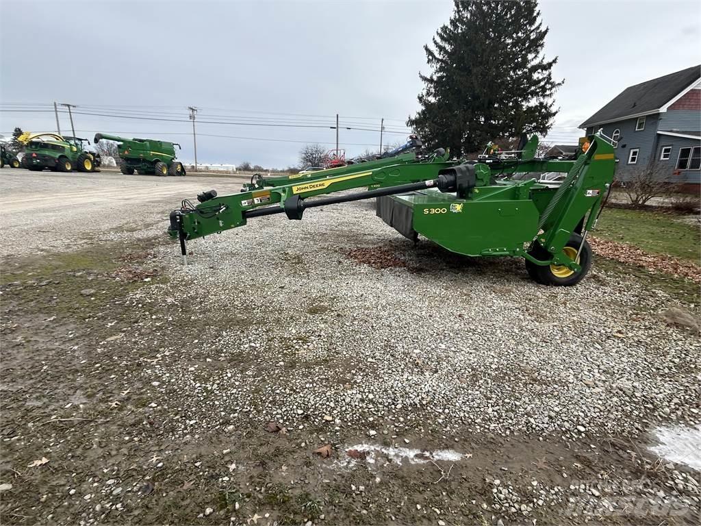 John Deere S300 Faucheuse-conditionneuse