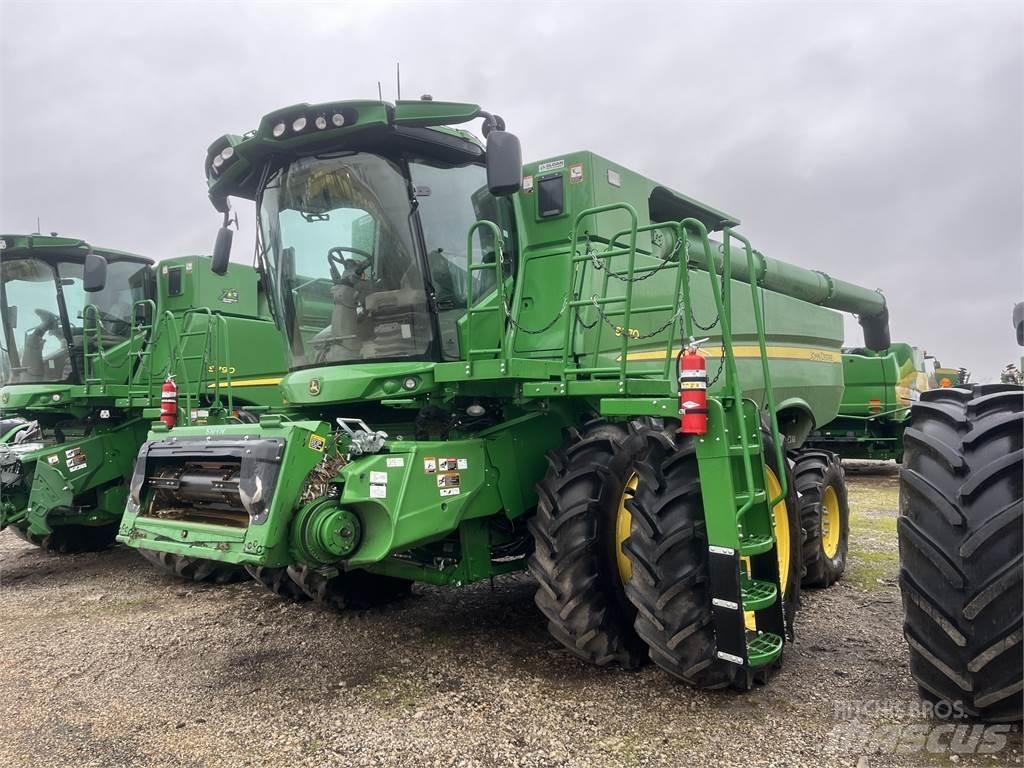 John Deere S770 Moissonneuse batteuse