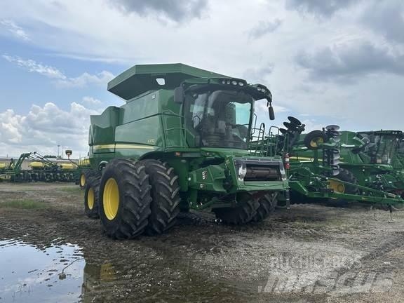 John Deere S770 Moissonneuse batteuse