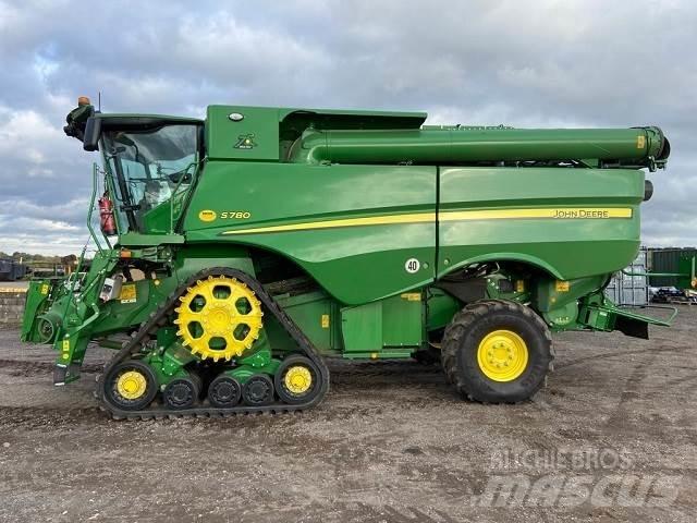 John Deere S780 Moissonneuse batteuse