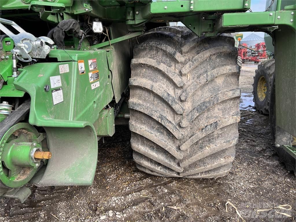 John Deere S790 Moissonneuse batteuse