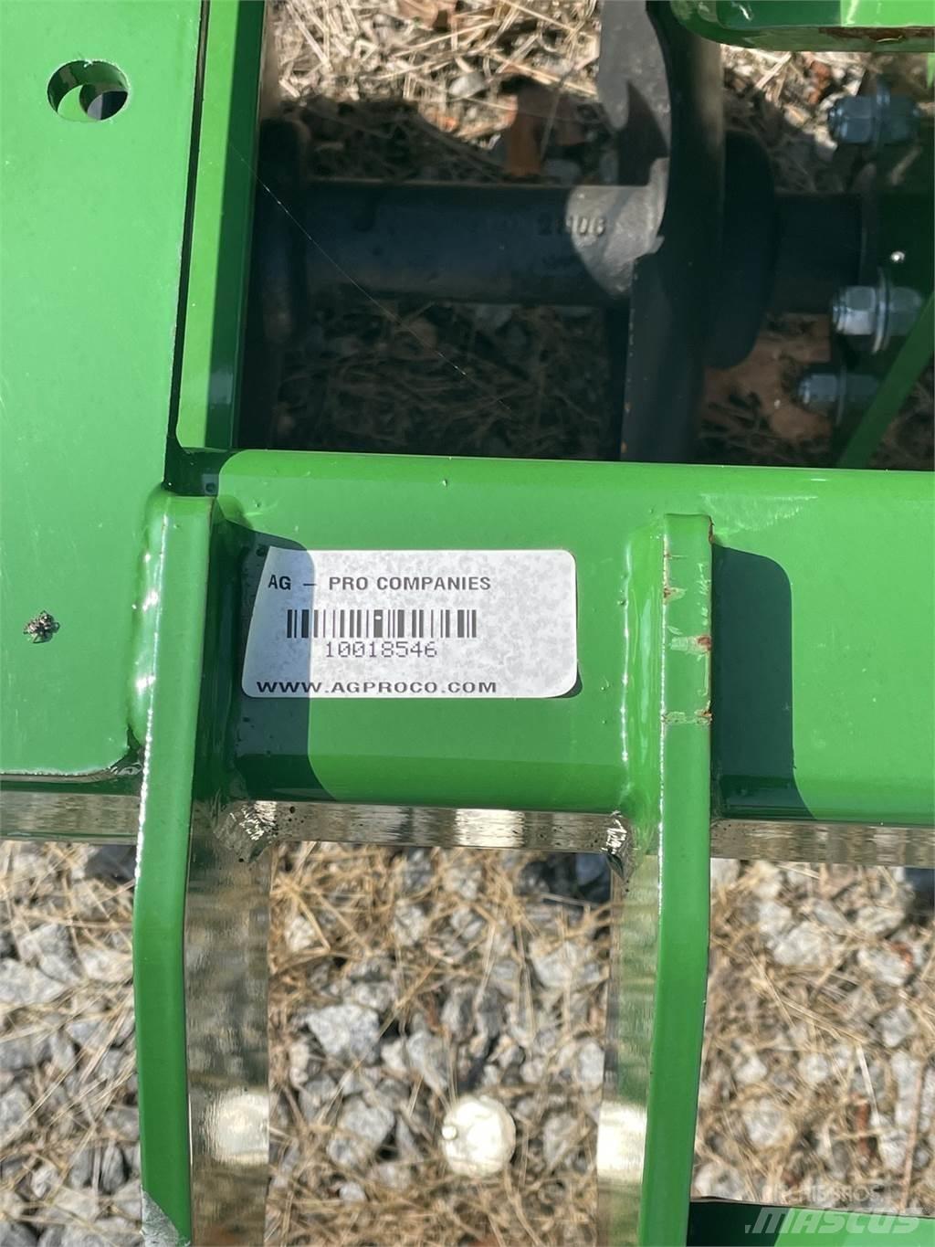 John Deere TM Crover crop