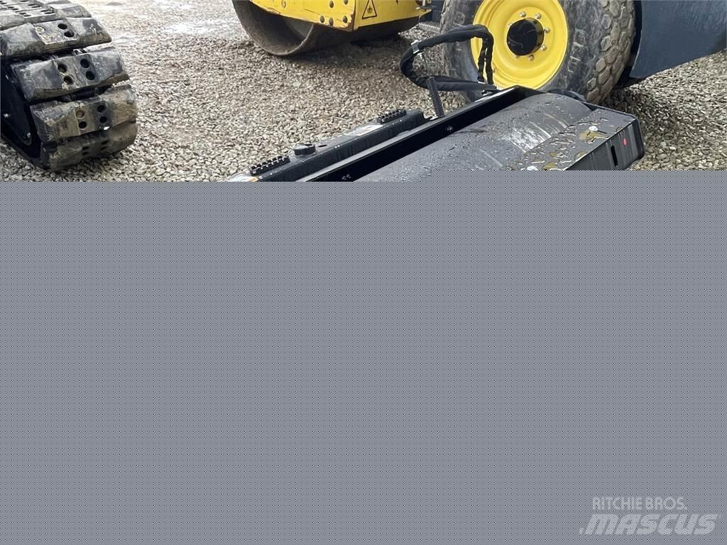 John Deere VR84C Construction - Autres