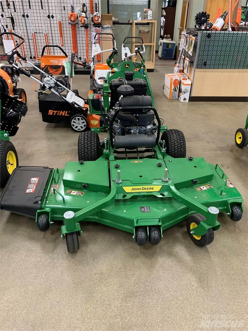 John Deere W61R Faucheuse