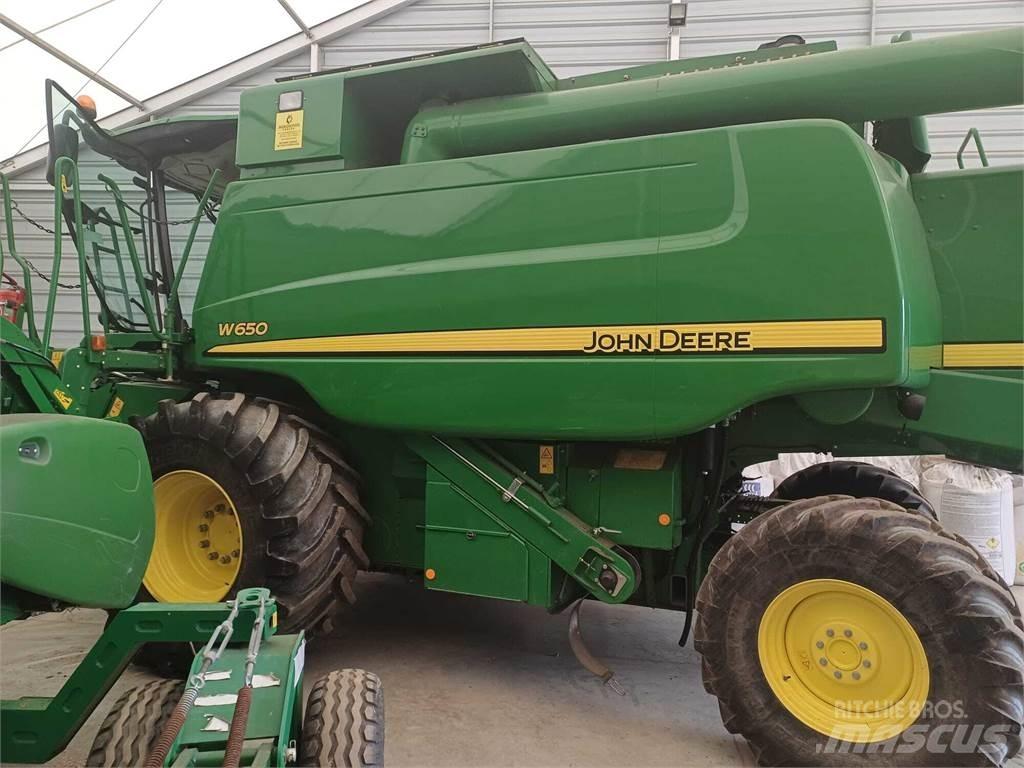 John Deere W650 Moissonneuse batteuse