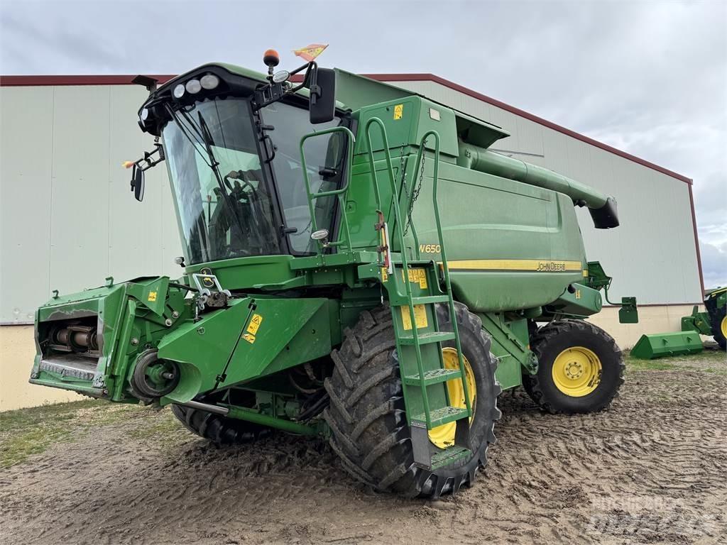 John Deere W650 Moissonneuse batteuse