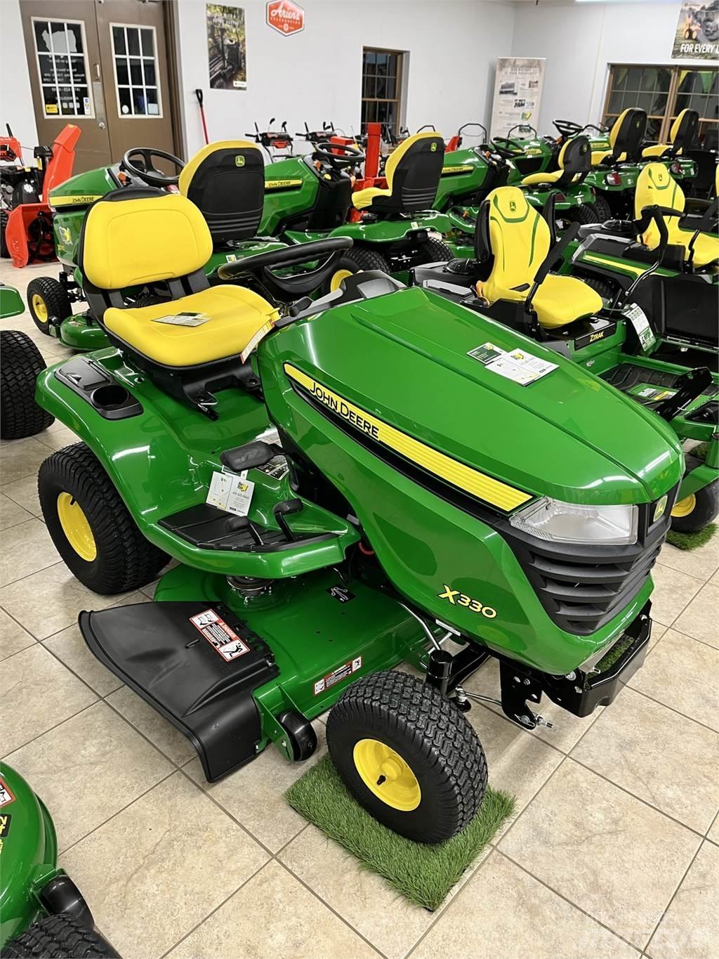 John Deere X330 Micro tracteur
