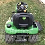 John Deere X330 Micro tracteur