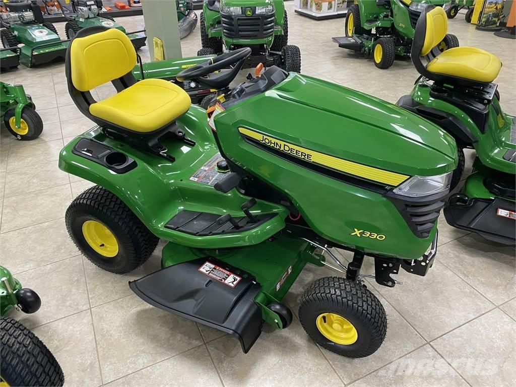 John Deere X330 Micro tracteur