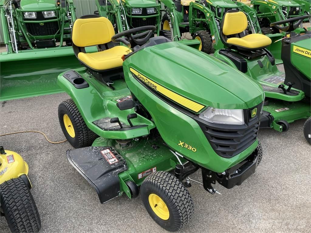 John Deere X330 Micro tracteur