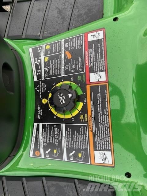 John Deere X350 Micro tracteur