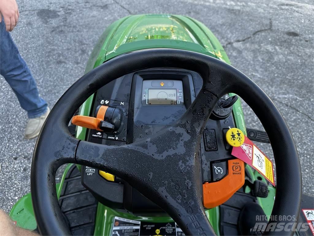 John Deere X380 Micro tracteur