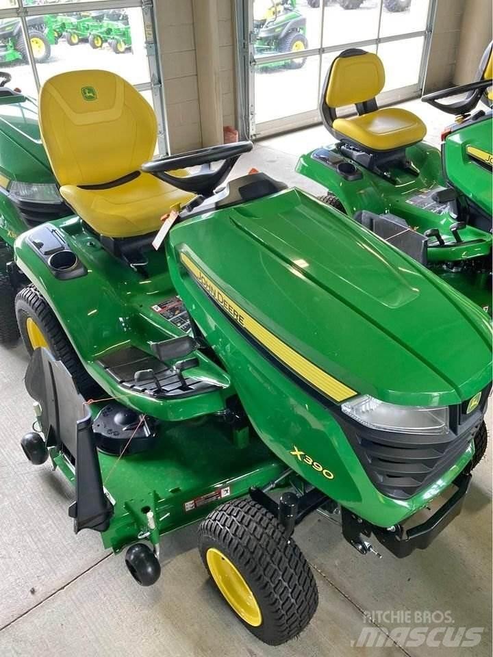 John Deere X390 Micro tracteur