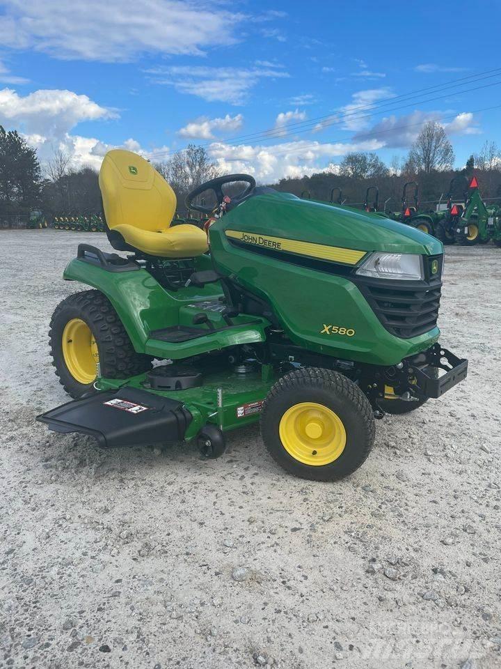 John Deere X580 Tondeuses montées