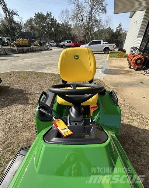 John Deere X739 Micro tracteur