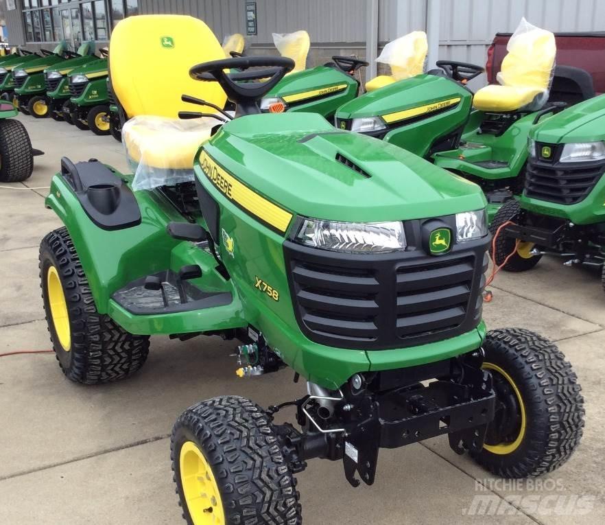 John Deere X758 Micro tracteur