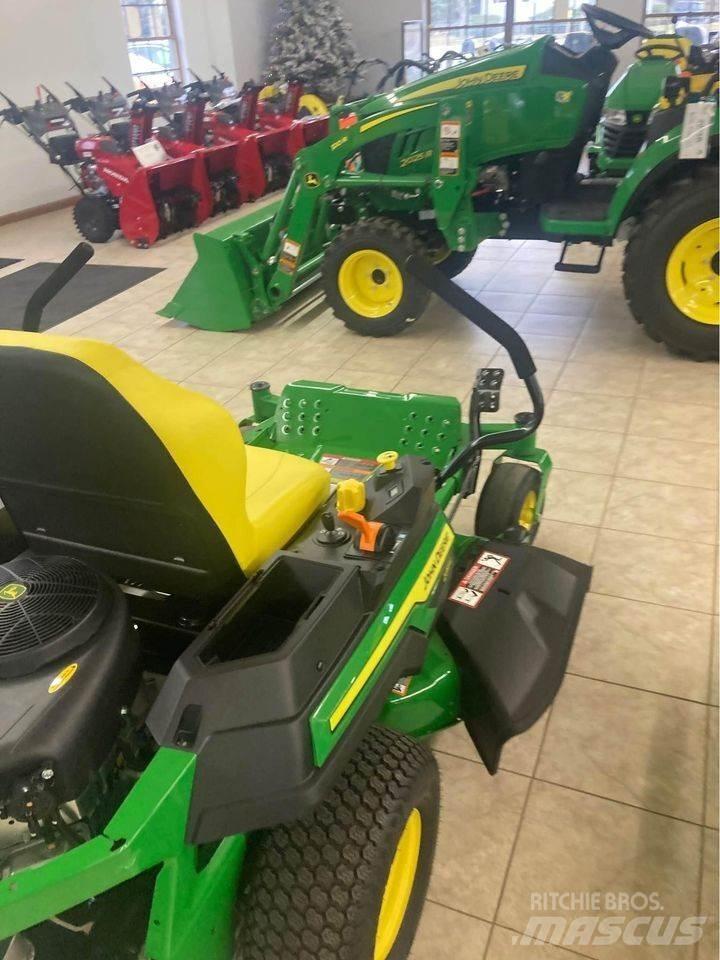 John Deere Z315E Tondeuses à rayon de braquage zéro