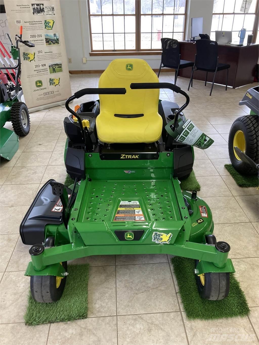 John Deere Z315E Tondeuses à rayon de braquage zéro