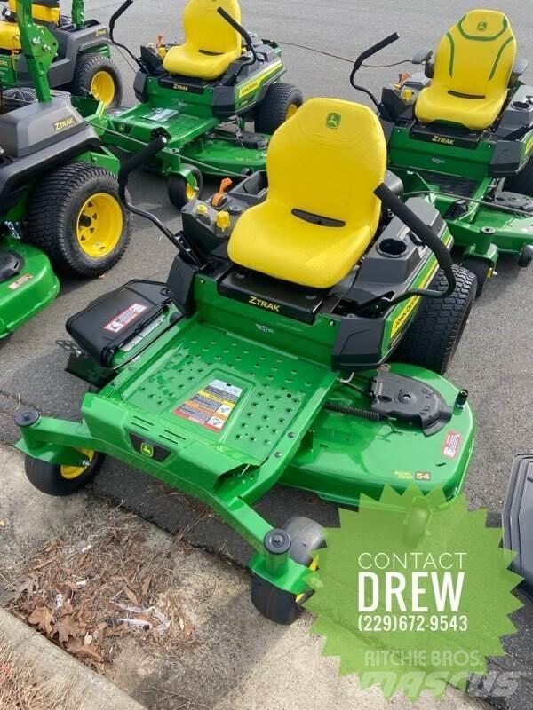 John Deere Z325E Tondeuses à rayon de braquage zéro