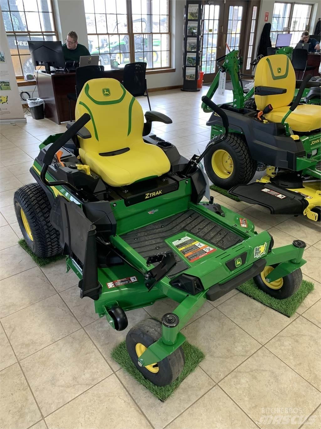 John Deere Z330R Tondeuses à rayon de braquage zéro
