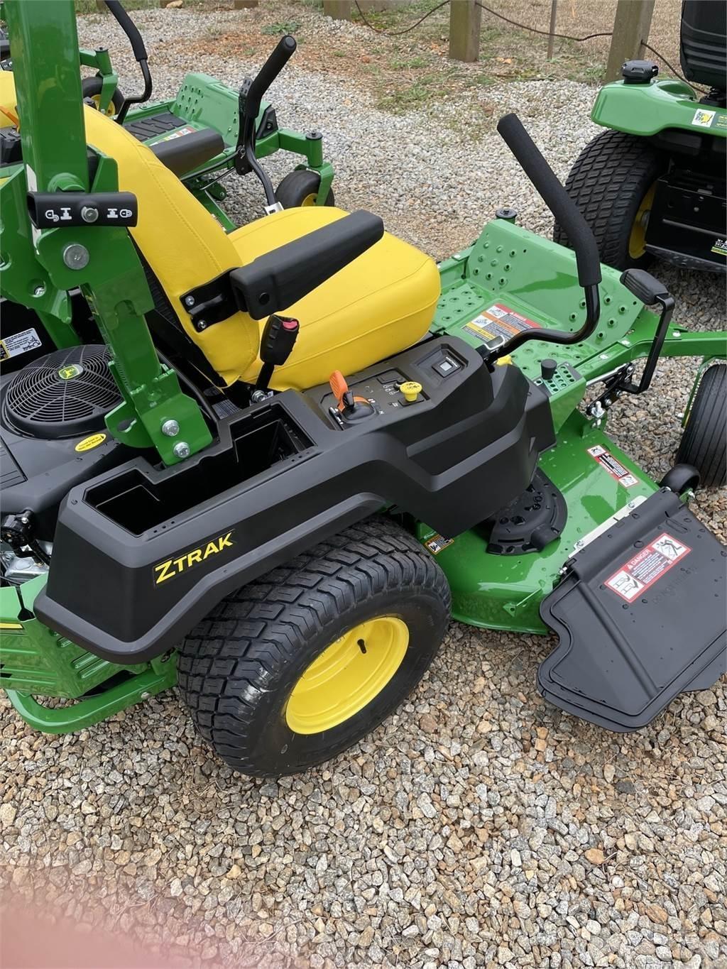 John Deere Z515E Tondeuses à rayon de braquage zéro