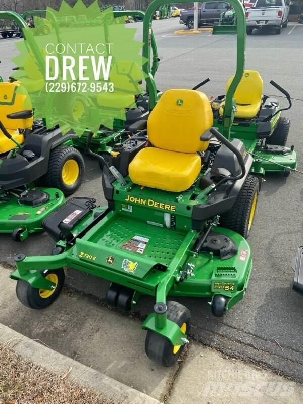 John Deere Z720E Tondeuses à rayon de braquage zéro