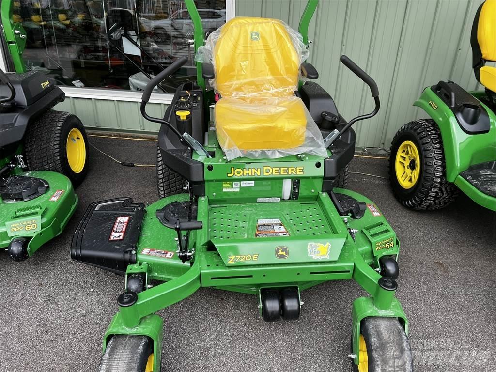 John Deere Z720E Tondeuses à rayon de braquage zéro