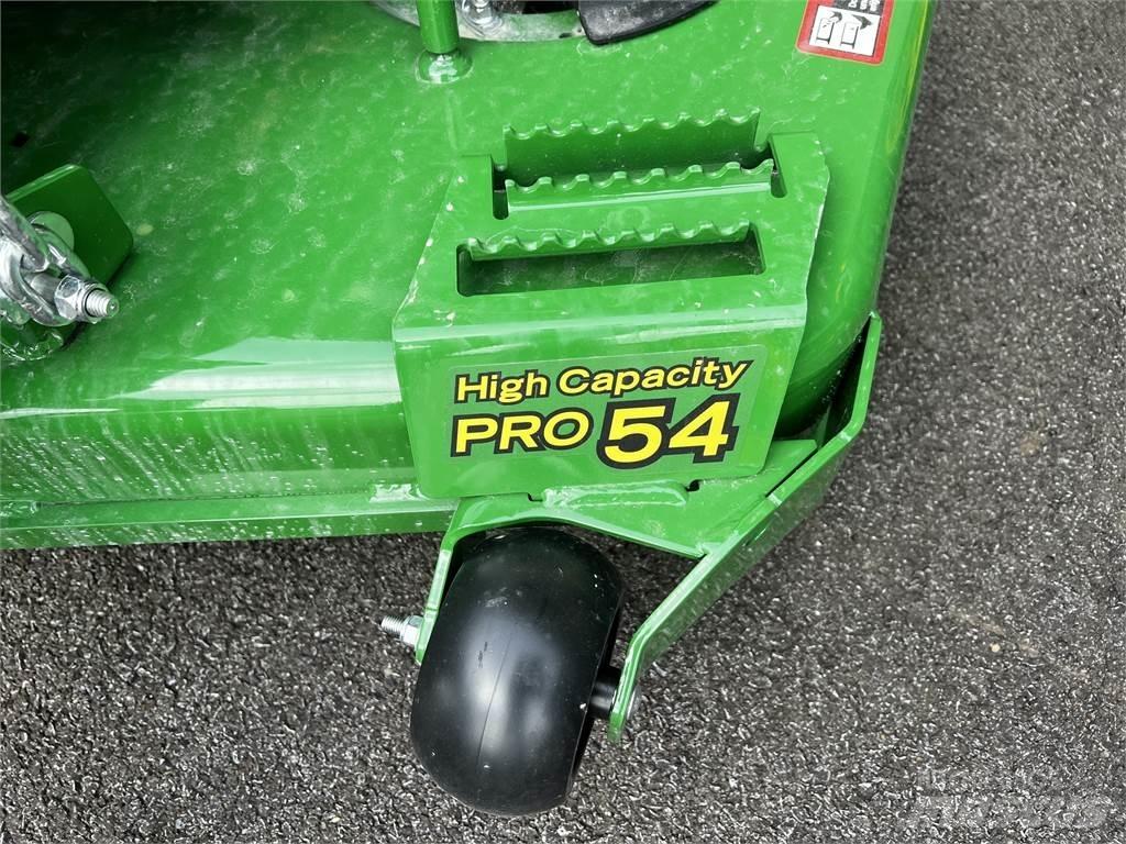 John Deere Z720E Tondeuses à rayon de braquage zéro