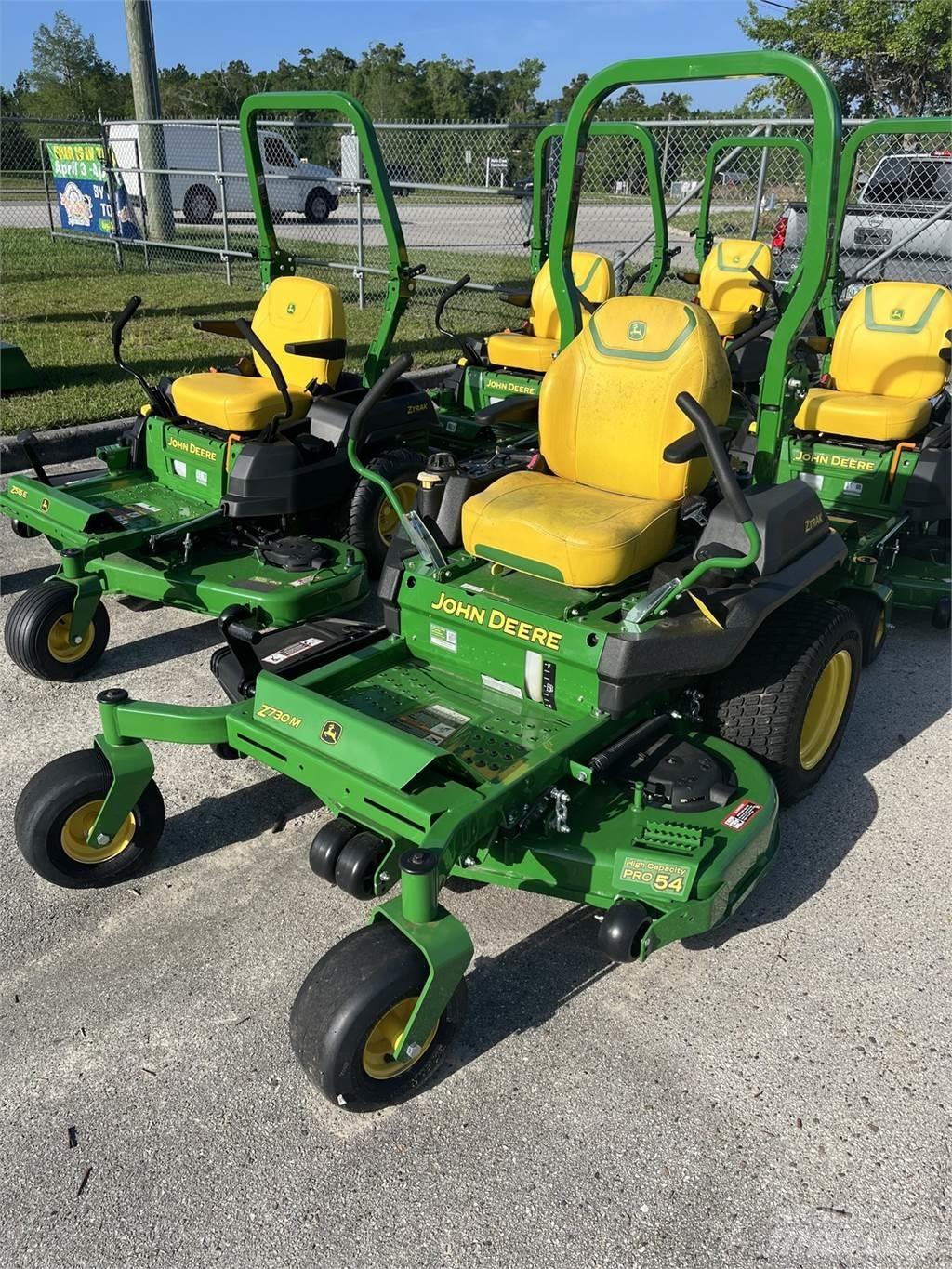 John Deere Z730 Tondeuses à rayon de braquage zéro
