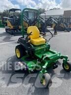 John Deere Z735E Tondeuses à rayon de braquage zéro