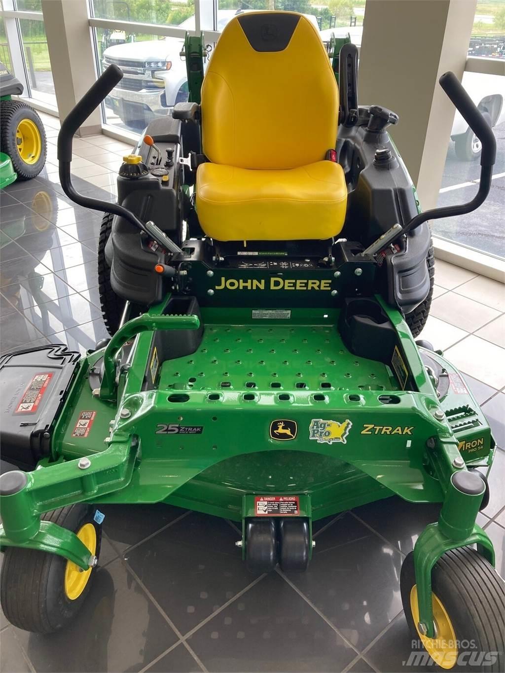 John Deere Z920M Tondeuses à rayon de braquage zéro