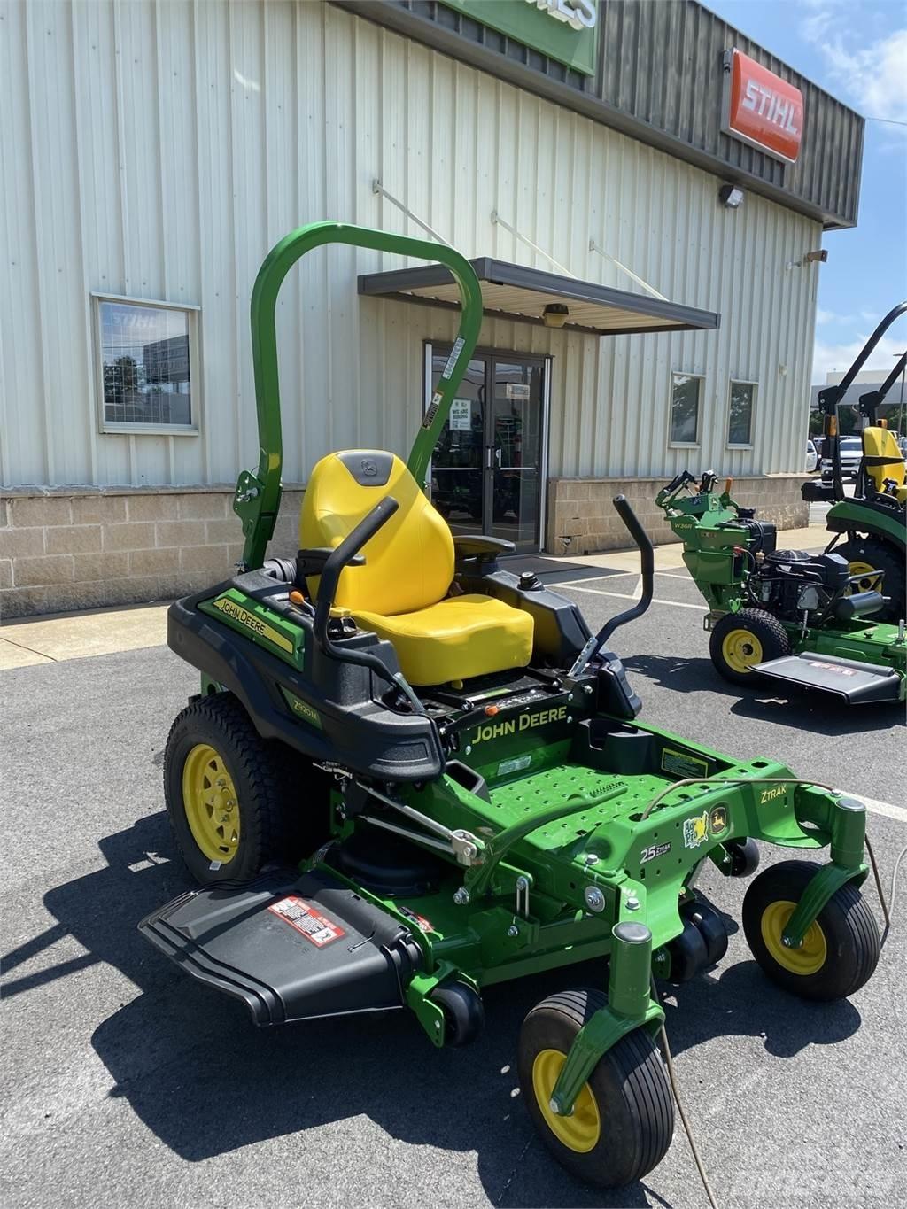 John Deere Z920M Tondeuses à rayon de braquage zéro