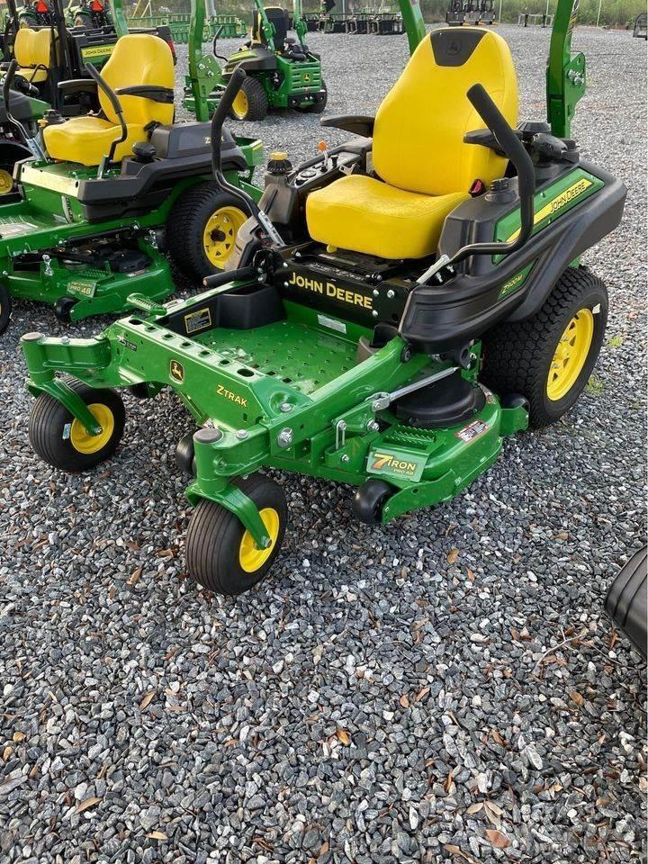 John Deere Z920M Tondeuses à rayon de braquage zéro