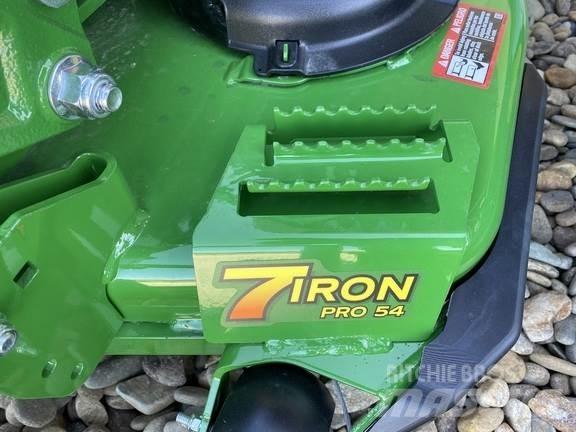 John Deere Z920M Tondeuses à rayon de braquage zéro
