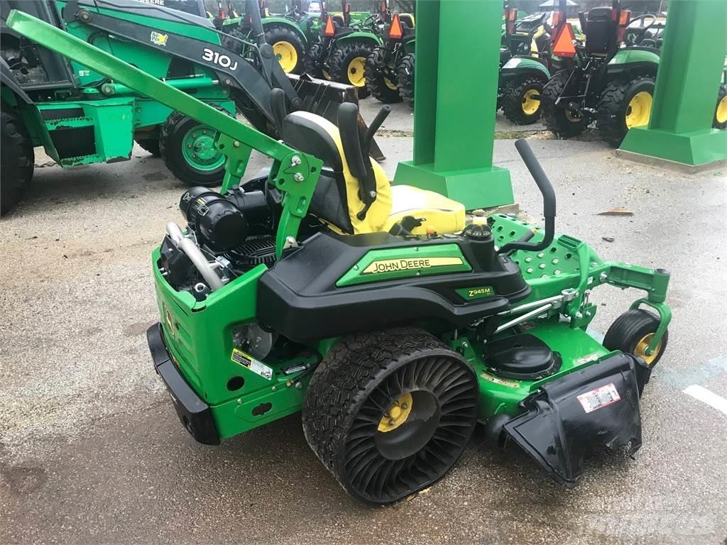 John Deere Z945M Tondeuses à rayon de braquage zéro