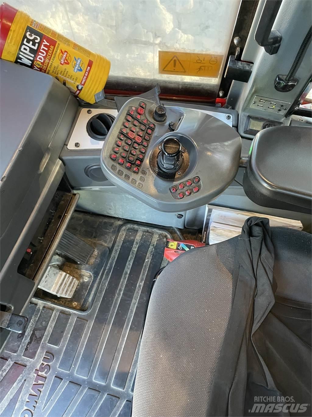 Komatsu 895 Porteur