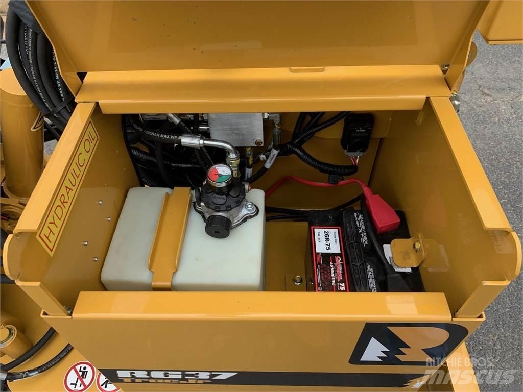 Rayco RG37T Broyeur de souche
