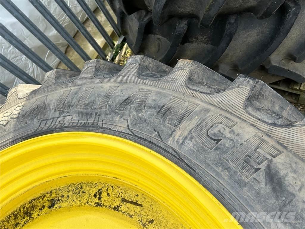  Row Crop Tyres Pneus, roues et jantes