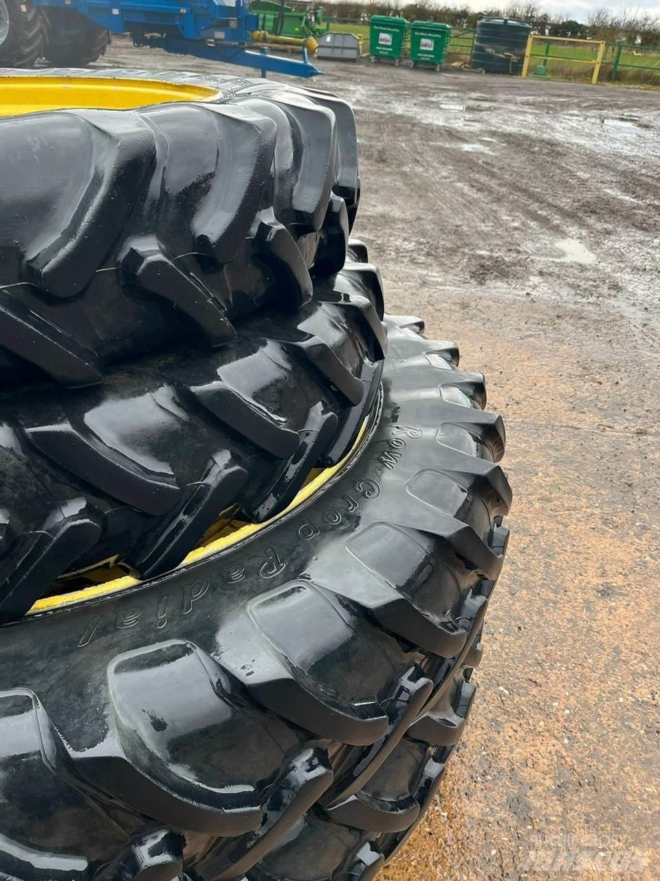  Row Crop Wheels Pneus, roues et jantes